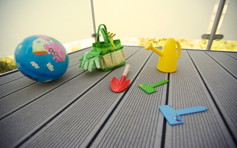 选择户外塑木地板的十个理由