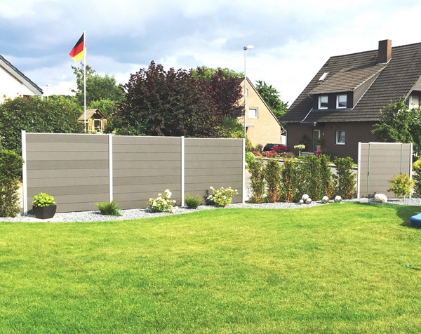 庭院改造首选：高品质塑木围栏安装指南