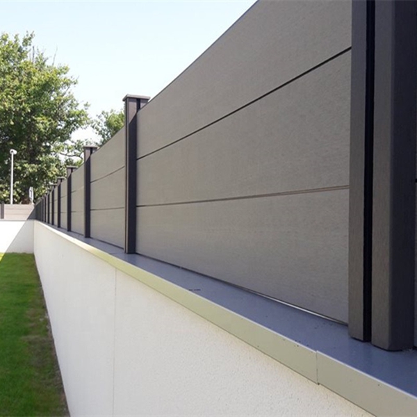 塑木围栏定制：满足您的个性化庭院需求