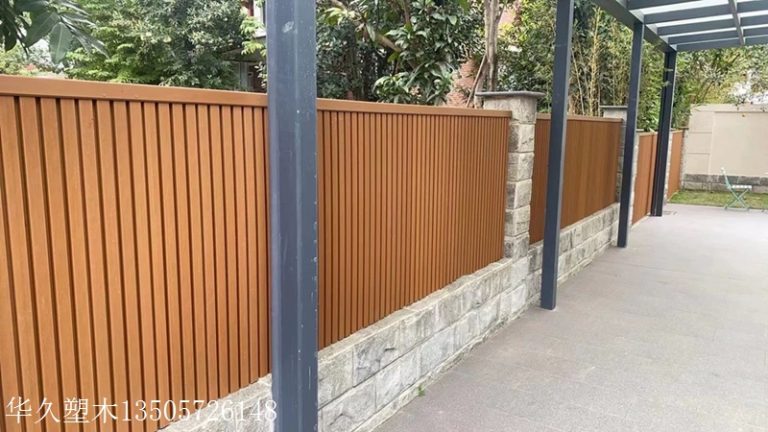 选择塑木长城板，享受低维护高耐久的户外生活