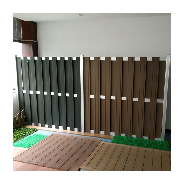 为庭院增添自然气息：塑木围栏的魅力